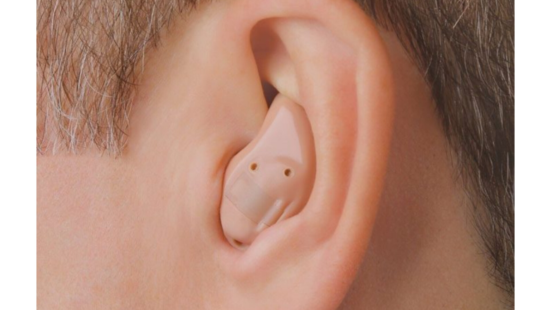 معرفی سمعک‌های پیشرفته در کلینیک نگار مسکن کرمانشاه